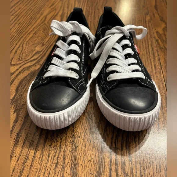 Levi’s boys sneakers size 4 - Picture 2 of 5
